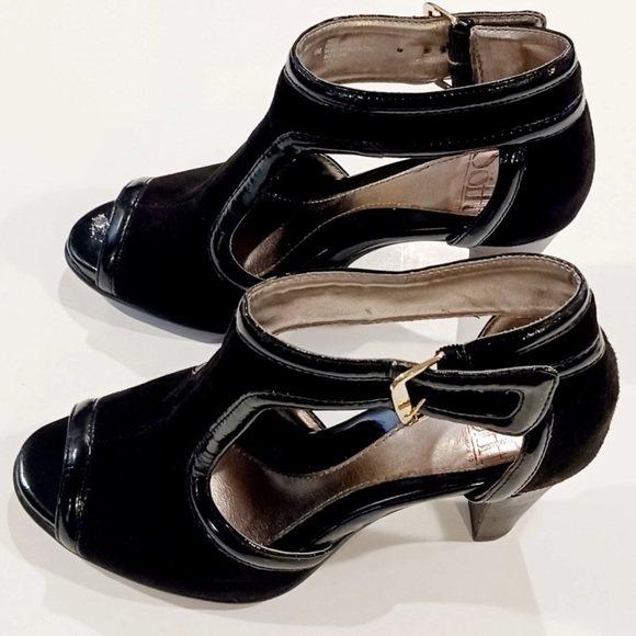 SOFFT RASQUÉRA SEXY BLACK LEATHER ANKLE STRAP SANDALS SIZE 8 - Picture 2 of 9